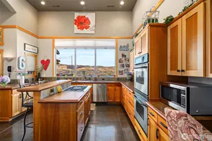 340 Hawks Meadow Rd, Chelan, WA 98816 - Photo 10