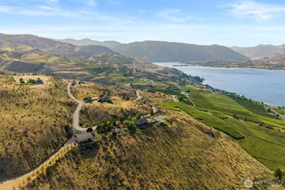 340 Hawks Meadow Road, Chelan, WA 98816 - Photo 2
