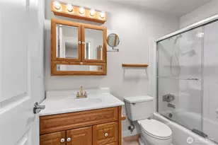 5630 200th St SW, Lynnwood, WA 98036 - Photo 18