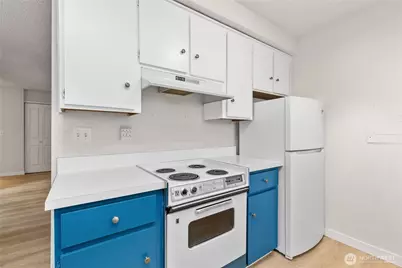 5630 200th Street SW #B313, Lynnwood, WA 98036 - Photo 12