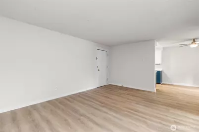 5630 200th Street SW #B313, Lynnwood, WA 98036 - Photo 2