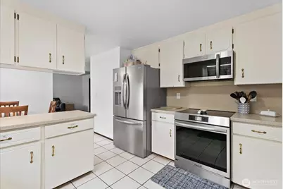 4306 Brookdale Road E, Tacoma, WA 98446 - Photo 10