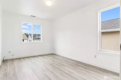 110 Ferndale Avenue SE, Renton, WA 98056 - Photo 26