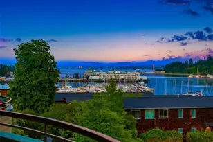 450 Wood Ave SW, Bainbridge Island, WA 98110 - Photo 2