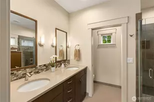 450 Wood Ave SW, Bainbridge Island, WA 98110 - Photo 30