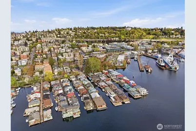 2014 Fairview Avenue E #C, Seattle, WA 98102 - Photo 2