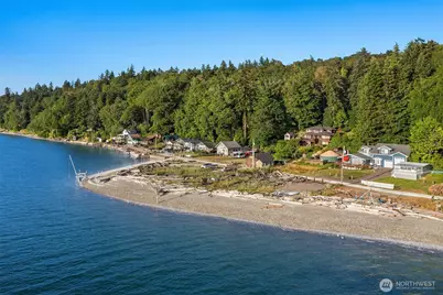 27830 Manzanita Beach Road SW, Vashon, WA 98070 - Photo 12