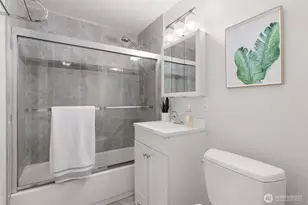 7020 S 120th Pl, Seattle, WA 98178 - Photo 14