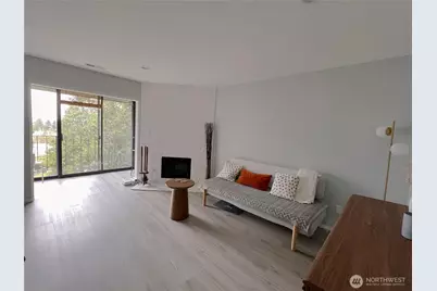6734 112th Avenue NE #A8, Kirkland, WA 98033 - Photo 2