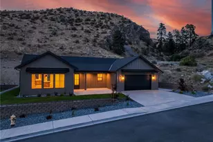 922 Long Dr, Chelan, WA 98816 - Photo 2