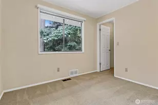 9810 116th Pl NE, Kirkland, WA 98033 - Photo 10