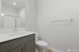 12504 SE 256th Pl, Kent, WA 98030 - Photo 16