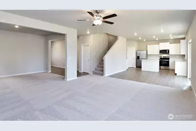 9714 Hay Street SE, Yelm, WA 98597 - Photo 4