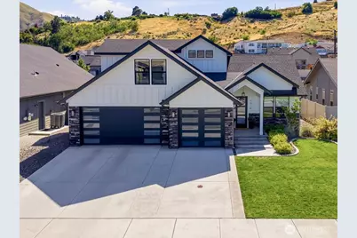 1014 Racine Springs Drive, Wenatchee, WA 98801 - Photo 1