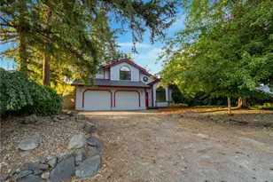 8307 188th St Ct E, Puyallup, WA 98375 - Photo 2