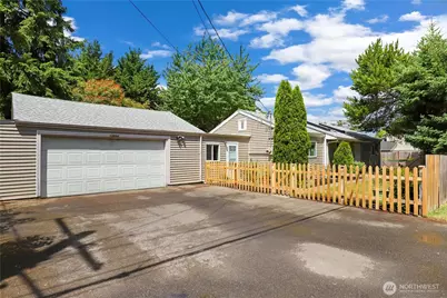 13802 A Street S, Tacoma, WA 98444 - Photo 2