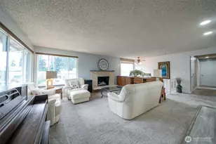 4225 S 250th St, Kent, WA 98032 - Photo 2