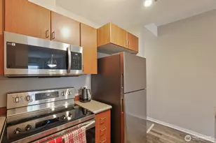 8745 Greenwood Ave N, Seattle, WA 98103 - Photo 12
