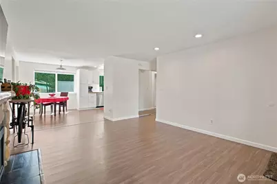 28504 23rd Avenue S, Federal Way, WA 98003 - Photo 6