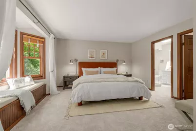 21016 NE 36th Street, Sammamish, WA 98074 - Photo 18