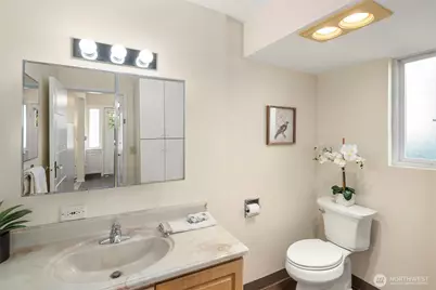 332 NE 50th Street, Seattle, WA 98105 - Photo 12