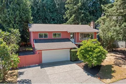 12925 NE 110th Place, Kirkland, WA 98033 - Photo 2