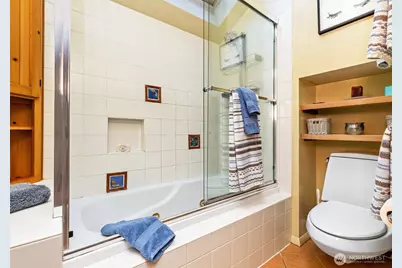 8233 NE 169th Street, Kenmore, WA 98028 - Photo 20