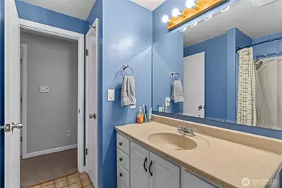 19320 Crescent Drive E, Spanaway, WA 98387 - Photo 10