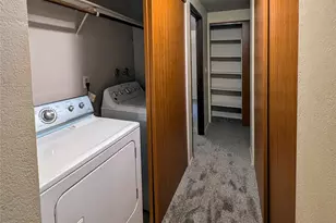 1627 NE 199th Pl, Shoreline, WA 98155 - Photo 10