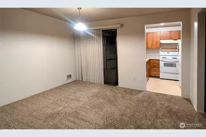 1627 NE 199th Place, Shoreline, WA 98155 - Photo 12