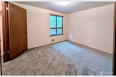 1627 NE 199th Place, Shoreline, WA 98155 - Photo 6