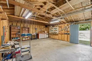 627 SW 106th St, Seattle, WA 98146 - Photo 24