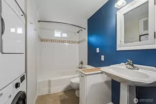 627 SW 106th St, Seattle, WA 98146 - Photo 16