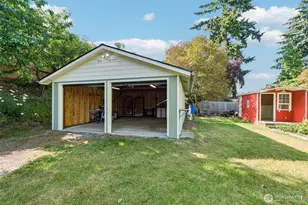 627 SW 106th St, Seattle, WA 98146 - Photo 22