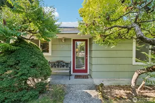 627 SW 106th St, Seattle, WA 98146 - Photo 2