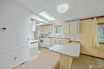 4045 49th Avenue SW #14, Olympia, WA 98512 - Photo 8