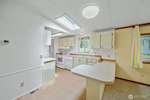 4045 49th Ave SW, Olympia, WA 98512 - Photo 8