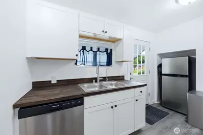 45940 Albert Street, Concrete, WA 98237 - Photo 6