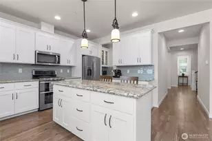 17813 77th St E, Bonney Lake, WA 98391 - Photo 10