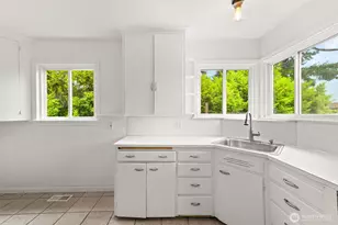 1510 N Tyler St, Tacoma, WA 98406 - Photo 10