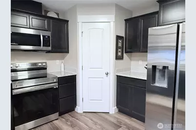 10705 36th Street E, Edgewood, WA 98372 - Photo 8