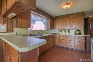 30 2nd St S, Pacific Beach, WA 98571 - Photo 14