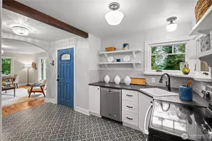 3924 S Pilgrim St, Seattle, WA 98118 - Photo 10