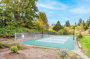600 NE Saturn Ln, Bremerton, WA 98311 - Photo 32