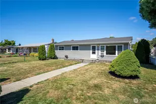 456 E St, Blaine, WA 98230 - Photo 1