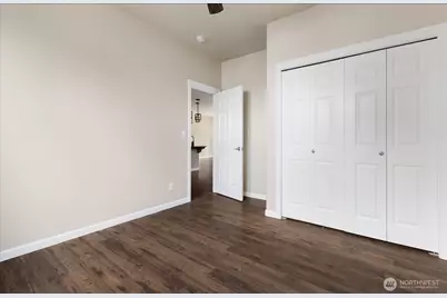 2749 SW Fairway Point Drive, Oak Harbor, WA 98277 - Photo 32