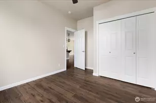 2749 SW Fairway Point Dr, Oak Harbor, WA 98277 - Photo 32