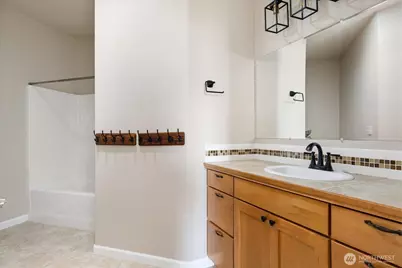 2749 SW Fairway Point Drive, Oak Harbor, WA 98277 - Photo 28