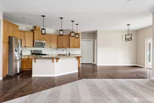 2749 SW Fairway Point Dr, Oak Harbor, WA 98277 - Photo 10