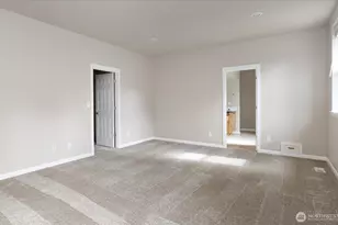 2749 SW Fairway Point Dr, Oak Harbor, WA 98277 - Photo 20